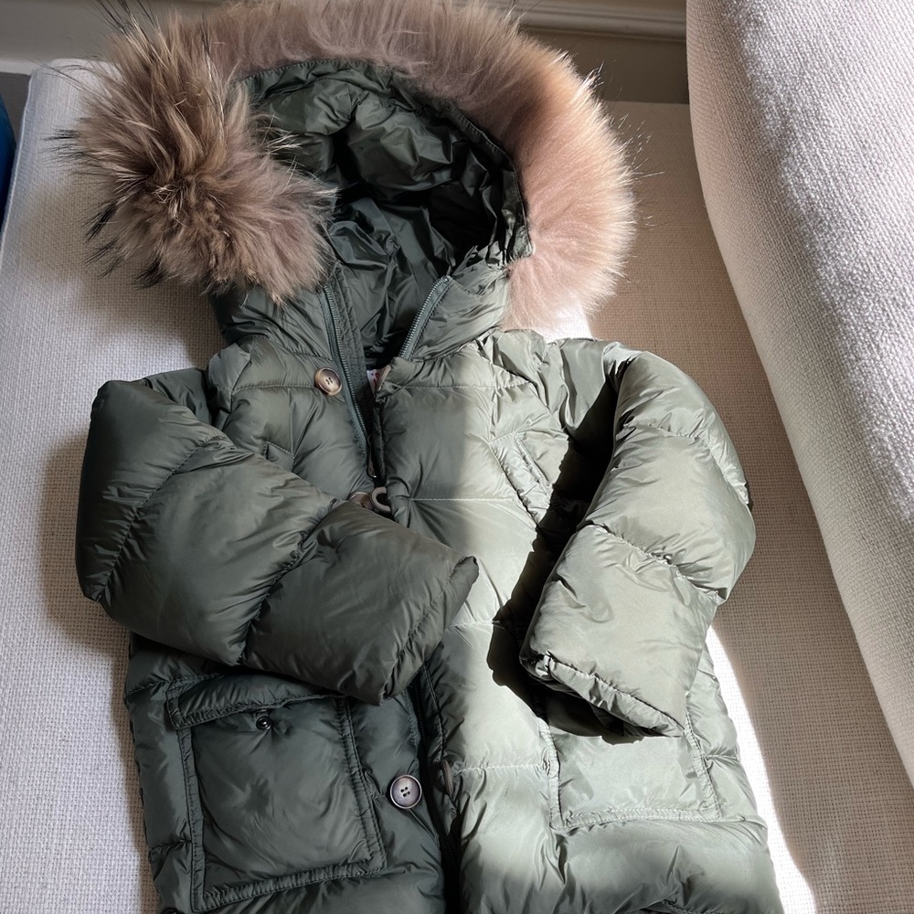 Il Gufo size 3 (fits large) army green down real fur